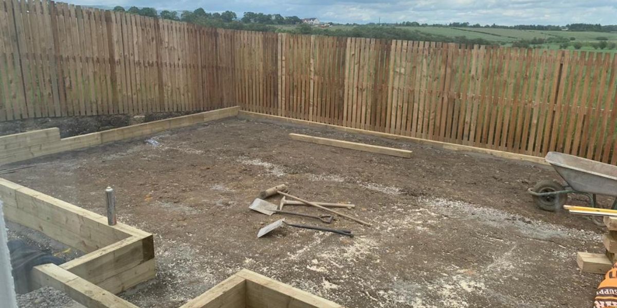 How To Level A Garden | Stewart Timber